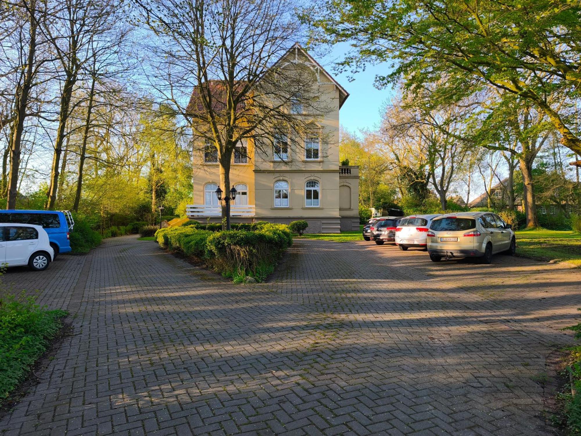 Emily'S Deichbude In Einer Historischen Villa In Dornumersiel Exterior foto